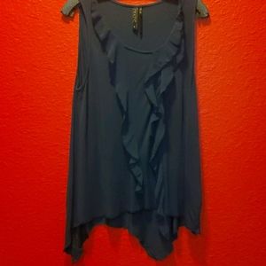 Sleeveless flowy blouse